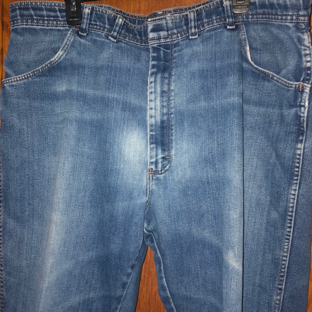 Comfort Action Sports Men’s Blue Jeans